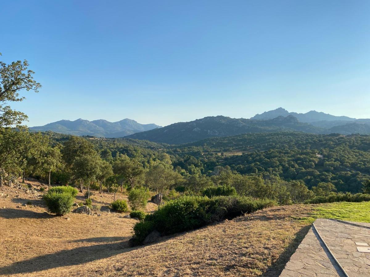Li Paduleddi Country Guest House Olbia Exteriör bild